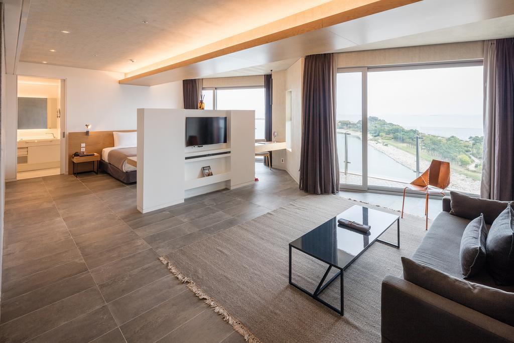 Nest 5*